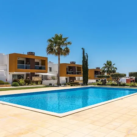 Apartmán Contemporary 4 Bedroom In Vale De Parra